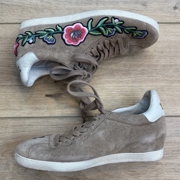 NWOT Ash |‎ Gull | Embroidered Sneakers - Picture 3 of 14